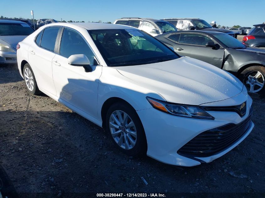 2019 TOYOTA CAMRY LE - 4T1B11HK4KU819778