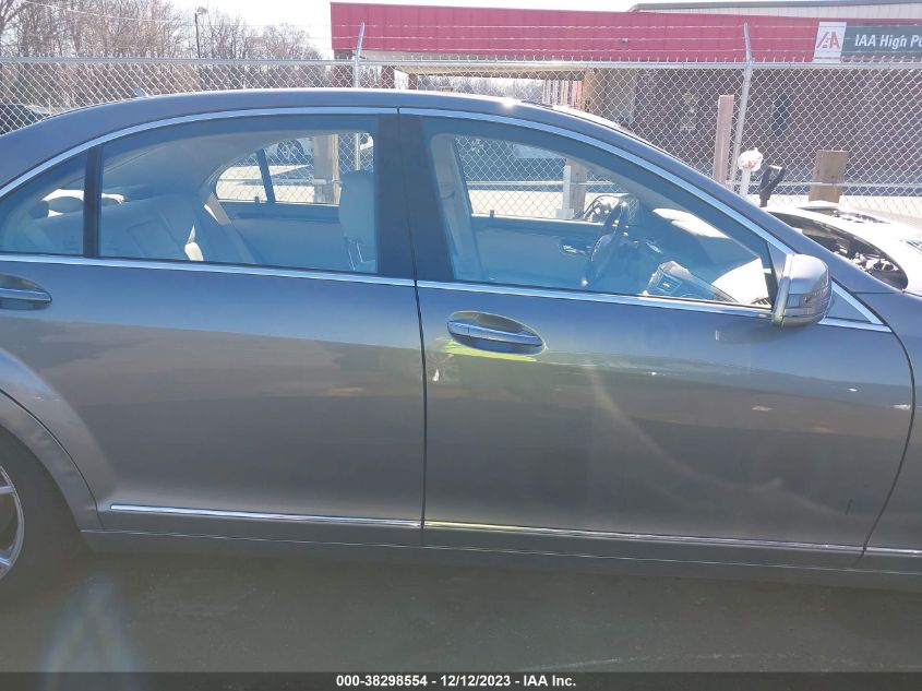 2013 MERCEDES-BENZ S 550 WDDNG7DB3DA519717