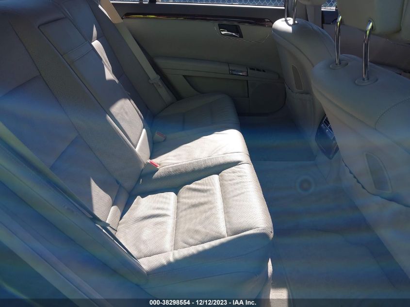 2013 MERCEDES-BENZ S 550 WDDNG7DB3DA519717
