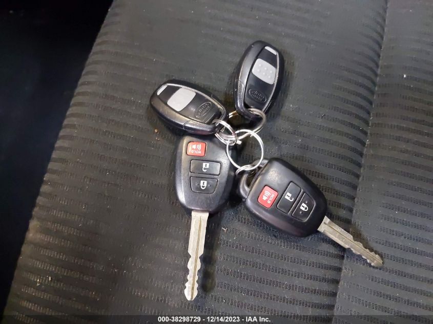 2014 TOYOTA RAV4 XLE - 2T3RFREV9EW175168