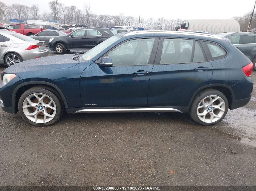 2013 BMW X1 XDRIVE28I - WBAVL1C51DUR85702