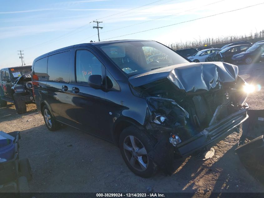 2017 MERCEDES-BENZ METRIS WD4PG2EE1H3235114