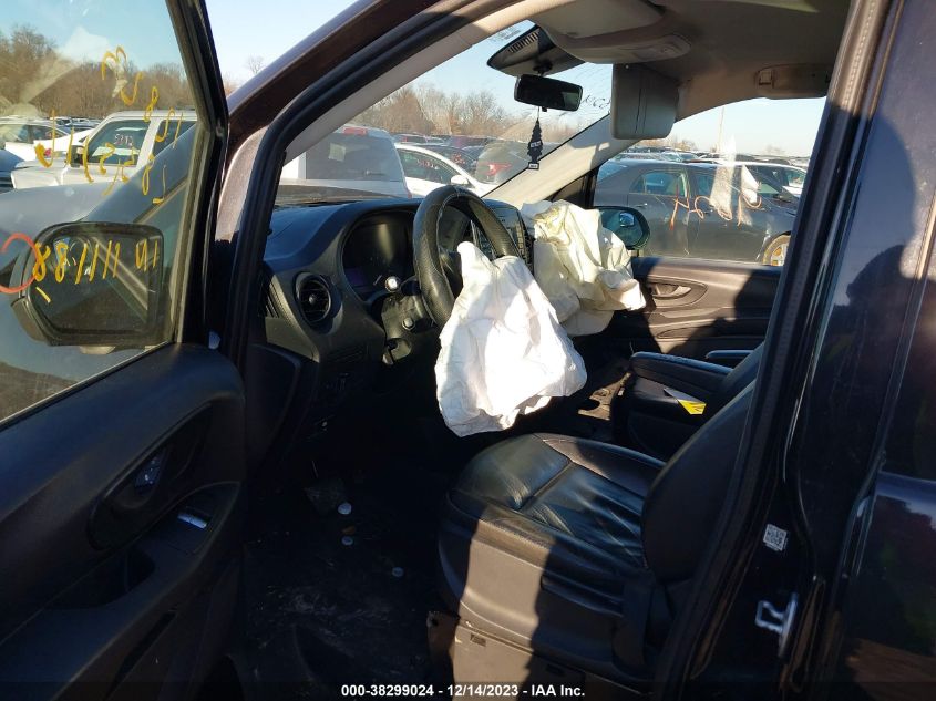 2017 MERCEDES-BENZ METRIS WD4PG2EE1H3235114