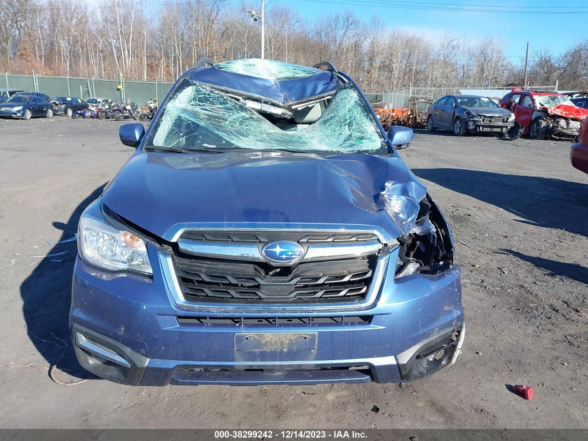 VIN JF2SJAGC3JH596107 2018 SUBARU FORESTER 2.5I PREMIUM
