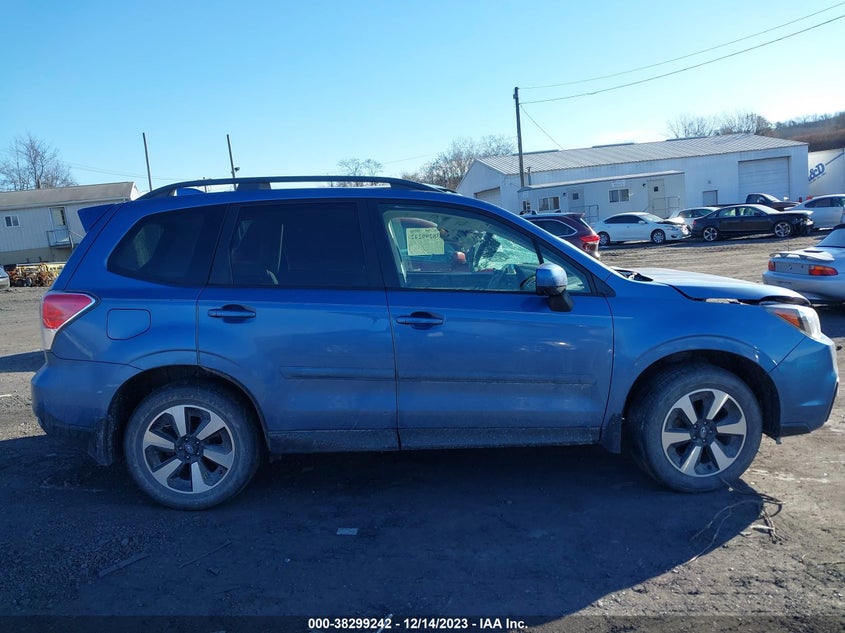 VIN JF2SJAGC3JH596107 2018 SUBARU FORESTER 2.5I PREMIUM