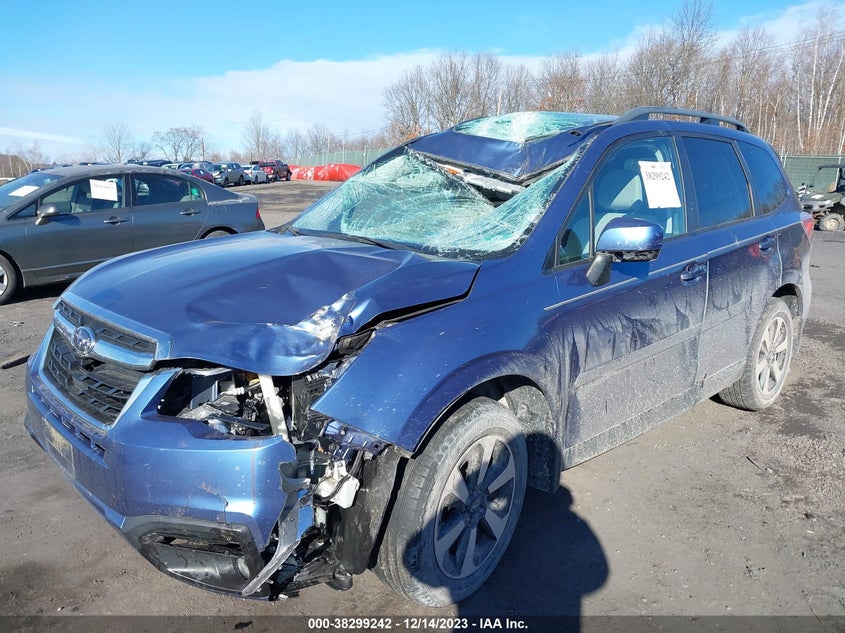 VIN JF2SJAGC3JH596107 2018 SUBARU FORESTER 2.5I PREMIUM