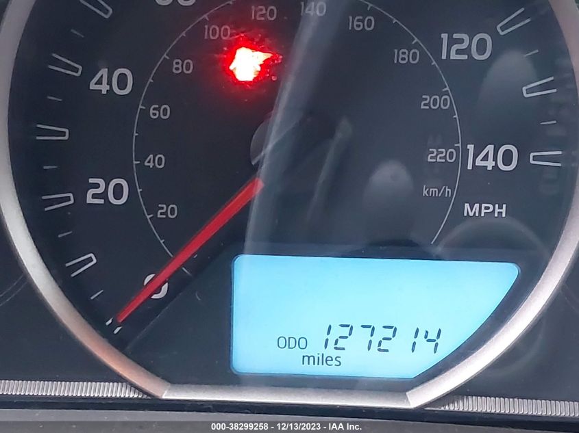 2014 TOYOTA RAV4 LE - JTMZFREV7E5018293
