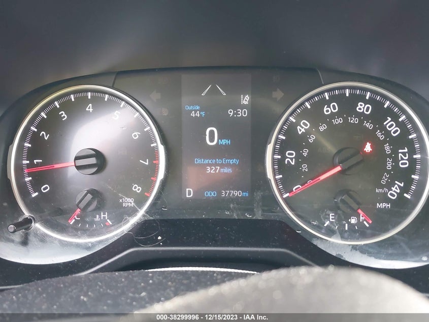 VIN 2T3H1RFV3LW057820 2020 TOYOTA RAV4 LE