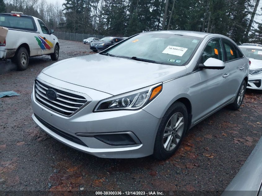 2017 HYUNDAI SONATA SE - 5NPE24AF4HH452820