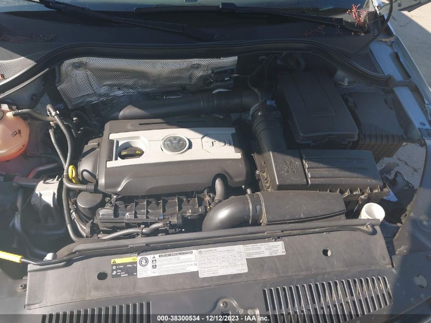 2017 VOLKSWAGEN TIGUAN - WVGAV7AX9HW512550