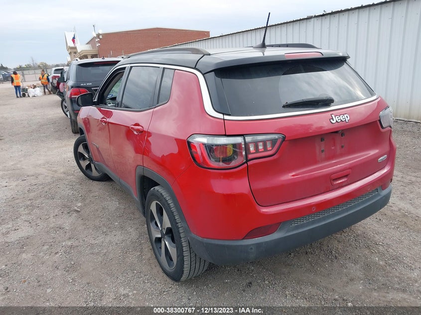 VIN 3C4NJCBB1JT134121 2018 JEEP COMPASS LATITUDE