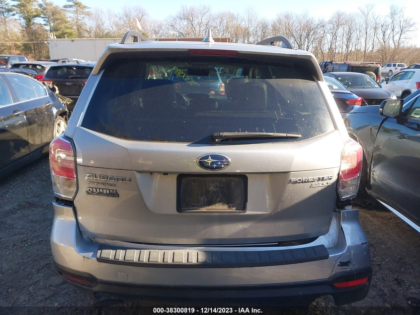 VIN JF2SJAJC0JH410953 2018 SUBARU FORESTER 2.5I LIMITED