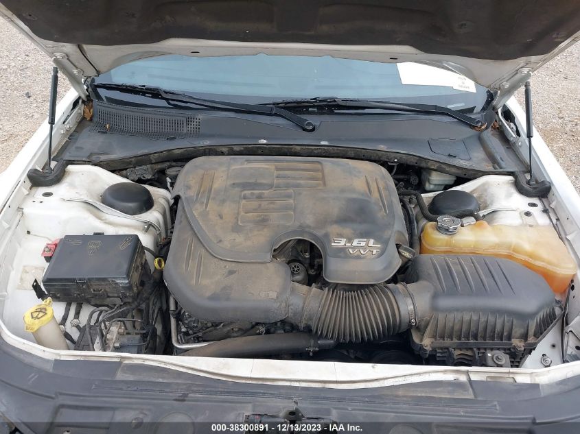 2013 CHRYSLER 300C - 2C3CCAEG5DH620221