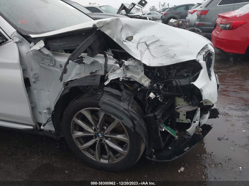 VIN 5UXTR7C57KLE96114 2019 BMW X3 SDRIVE30I