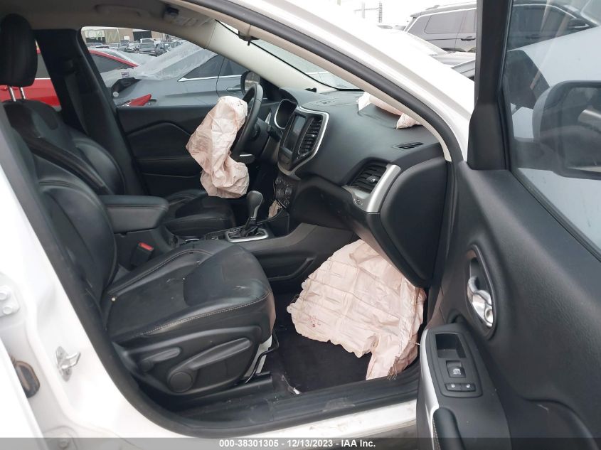 VIN 1C4PJLLBXJD605230 2018 JEEP CHEROKEE LATITUDE PLUS