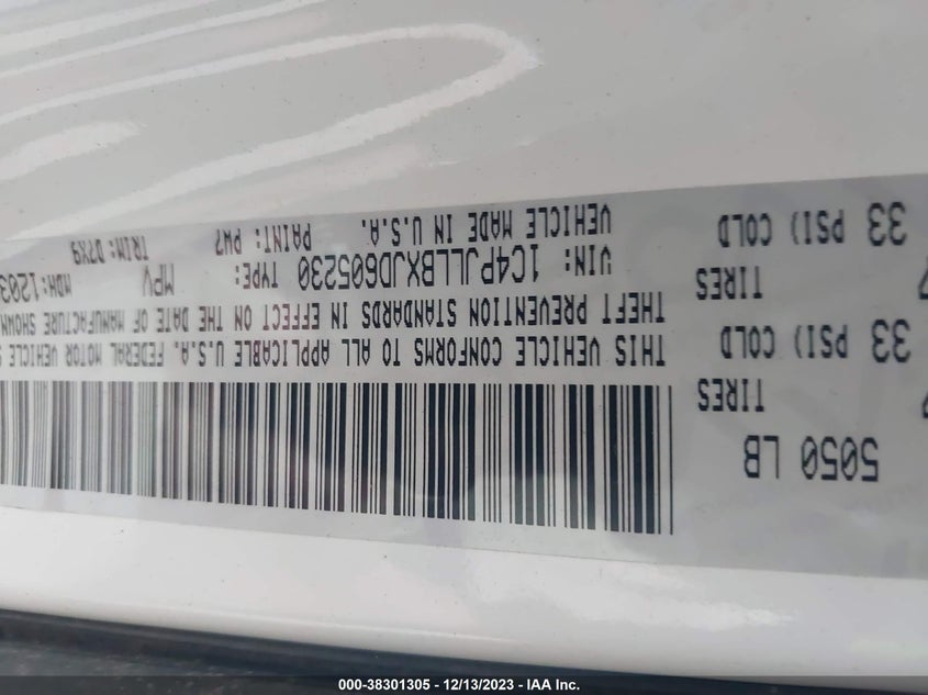 VIN 1C4PJLLBXJD605230 2018 JEEP CHEROKEE LATITUDE PLUS