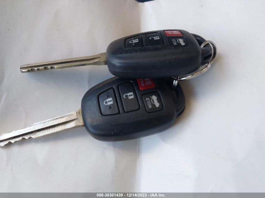 2019 TOYOTA COROLLA SE - 2T1BURHE8KC137830