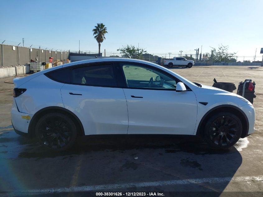 2022 TESLA MODEL Y LONG RANGE DUAL MOTOR ALL-WHEEL DRIVE - 7SAYGAEE9NF544131