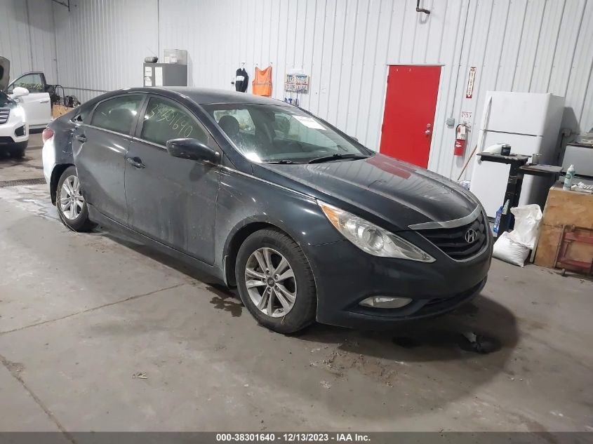 2013 HYUNDAI SONATA GLS - 5NPEB4AC7DH557416