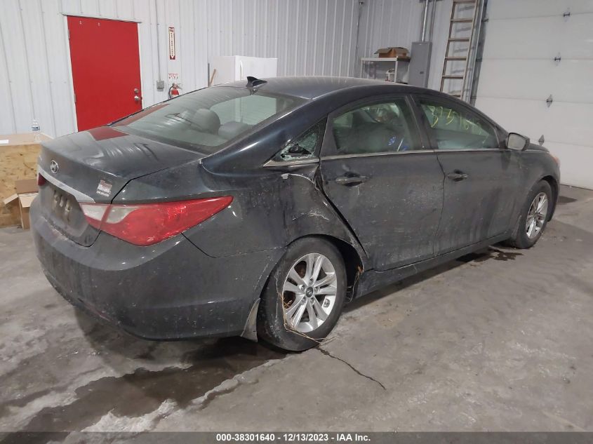 2013 HYUNDAI SONATA GLS - 5NPEB4AC7DH557416