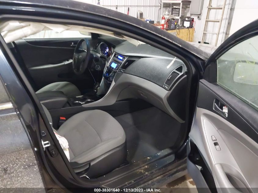 2013 HYUNDAI SONATA GLS - 5NPEB4AC7DH557416