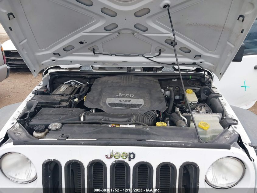2014 JEEP WRANGLER UNLIMITED SPORT - 1C4BJWDG9EL218802