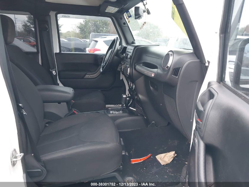 2014 JEEP WRANGLER UNLIMITED SPORT - 1C4BJWDG9EL218802