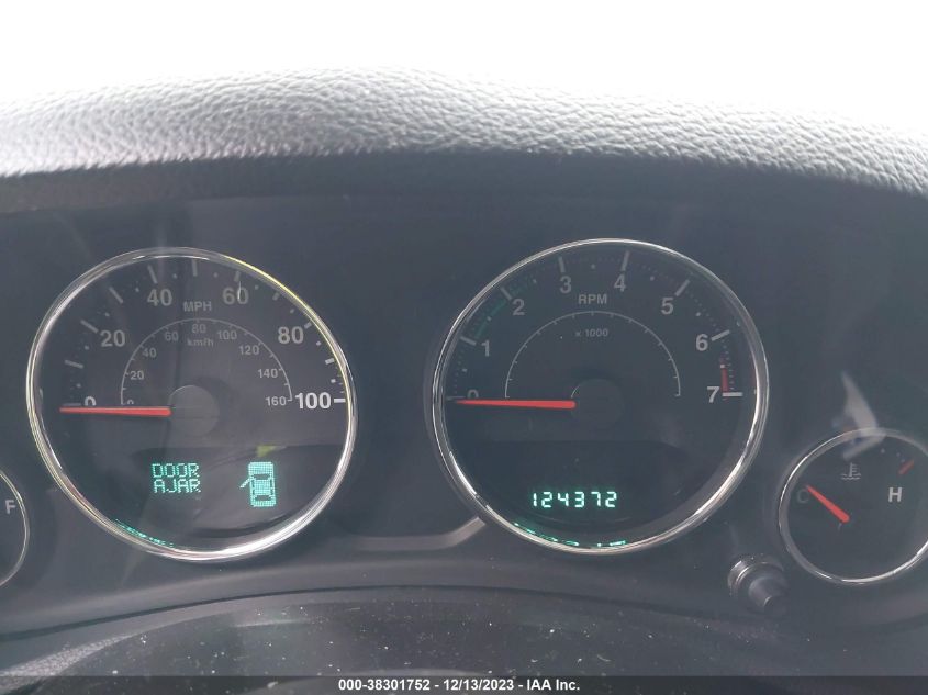 2014 JEEP WRANGLER UNLIMITED SPORT - 1C4BJWDG9EL218802