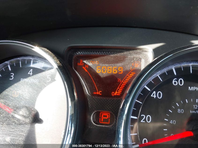 2014 NISSAN VERSA 1.6 SV - 3N1CN7AP8EL823095