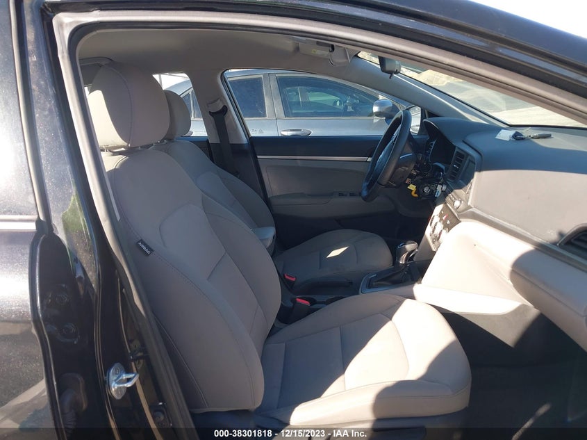 VIN 5NPD74LF0KH466411 2019 HYUNDAI ELANTRA SE