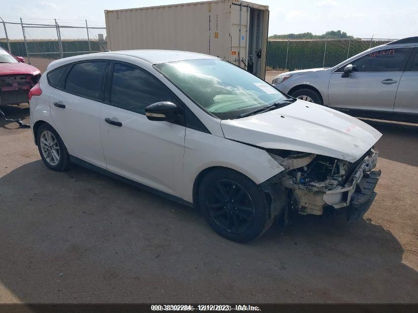 2015 FORD FOCUS SE - 1FADP3K20FL231619