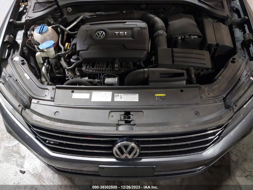 2017 VOLKSWAGEN PASSAT 1.8T R-LINE - 1VWDT7A30HC044775