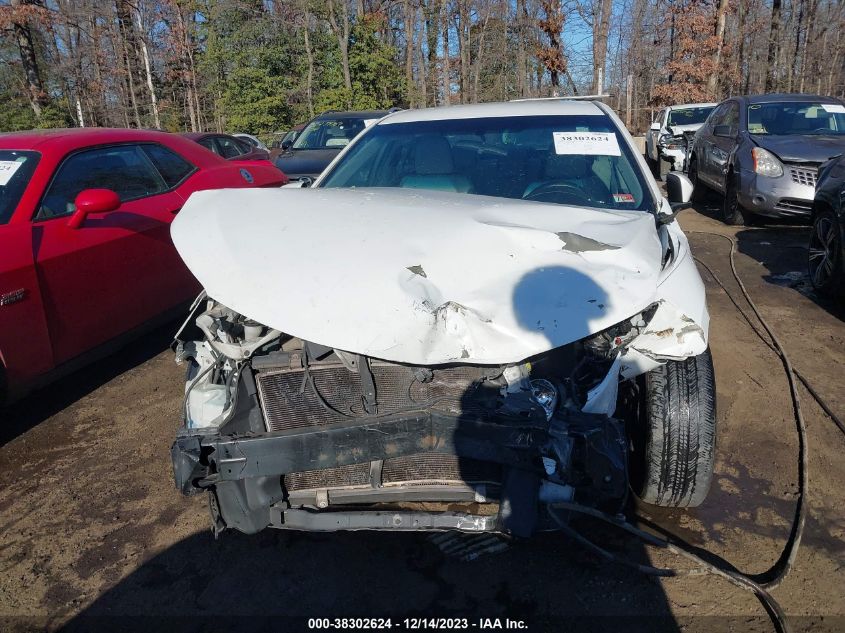 2017 TOYOTA CAMRY SE - 4T1BF1FK1HU333930