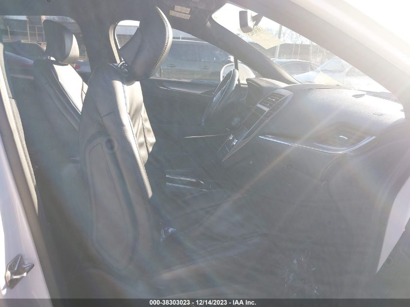 2017 LINCOLN MKC SELECT - 5LMCJ2C9XHUL12131