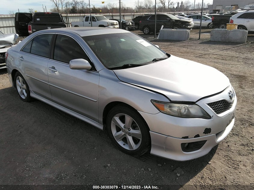 2011 TOYOTA CAMRY