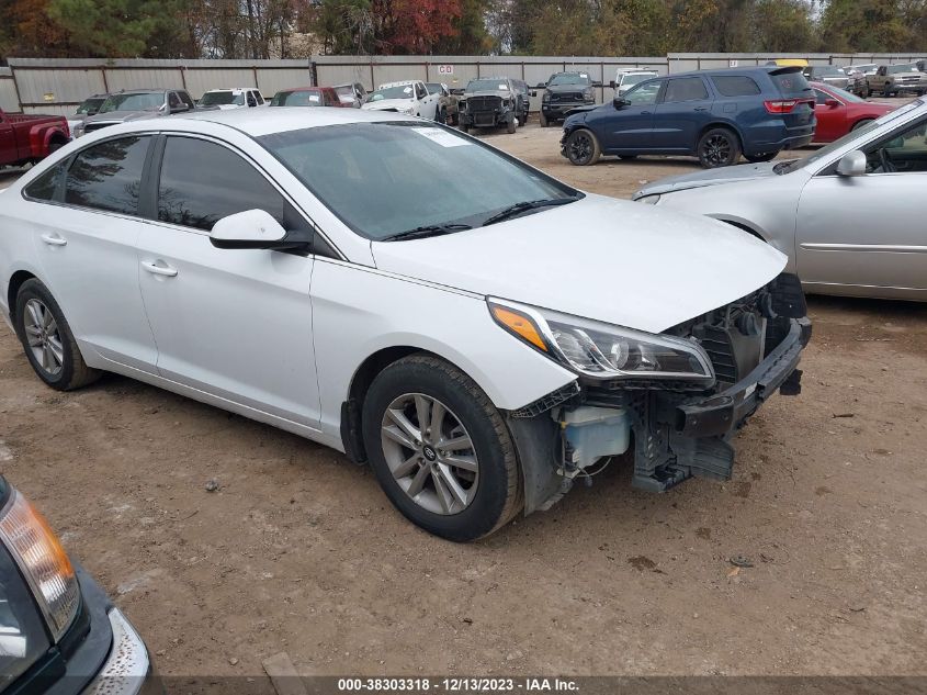 2015 HYUNDAI SONATA SE - 5NPE24AF0FH143021