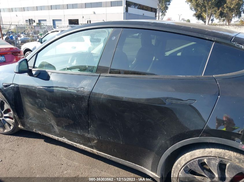 2021 TESLA MODEL Y - 5YJYGDEF4MF298935