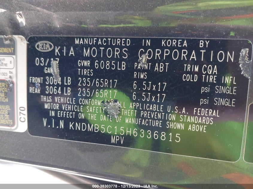 VIN KNDMB5C15H6336815 2017 KIA SEDONA LX