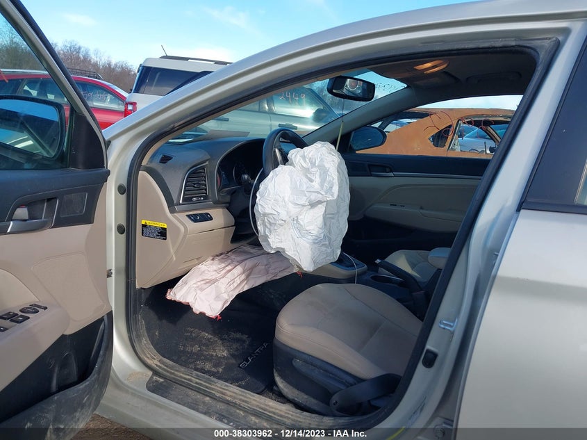 VIN 5NPD84LF2JH368931 2018 HYUNDAI ELANTRA SEL