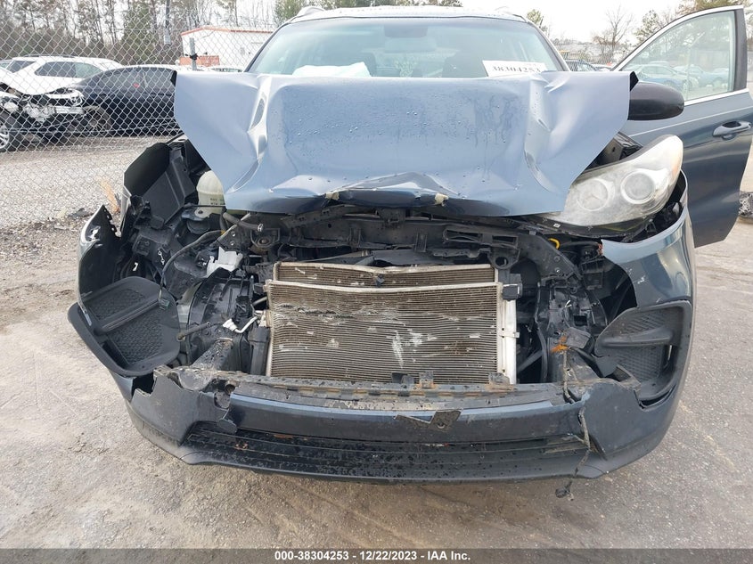 VIN KNDPM3ACXH7035662 2017 KIA SPORTAGE LX