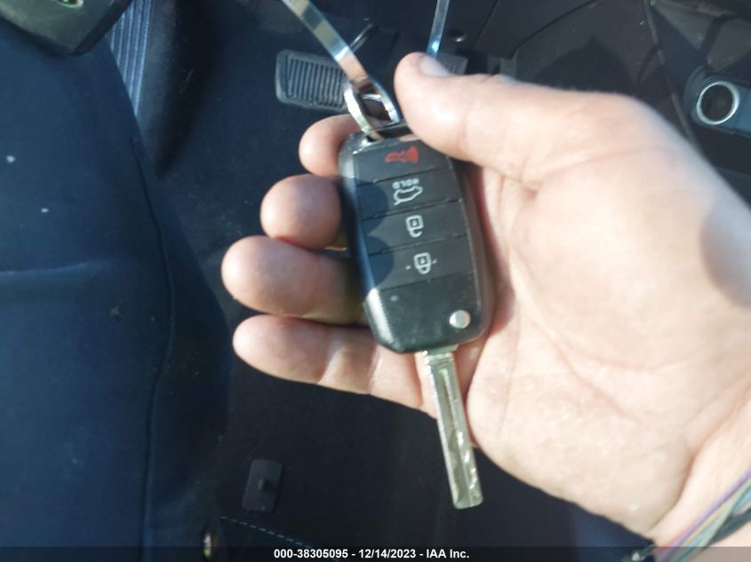 2019 KIA SOUL + - KNDJP3A54K7671516