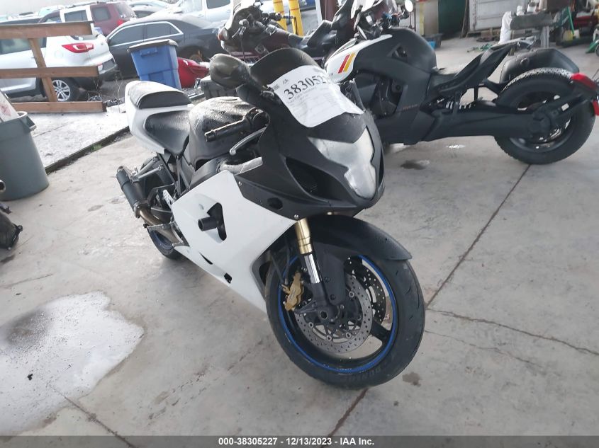 2005 SUZUKI GSX-R600 K - JS1GN7CA152107545