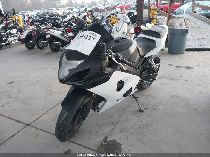 2005 SUZUKI GSX-R600 K - JS1GN7CA152107545