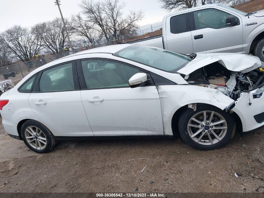 2015 FORD FOCUS SE - 1FADP3F25FL337039