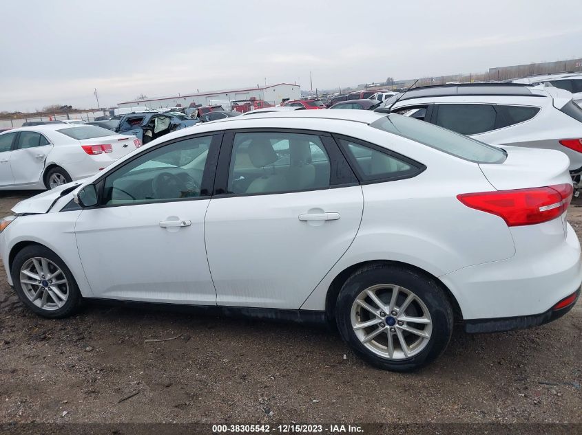 2015 FORD FOCUS SE - 1FADP3F25FL337039