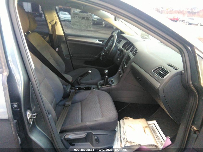 2016 VOLKSWAGEN GOLF SPORTWAGEN TSI S 4-DOOR - 3VWA17AU2GM512679