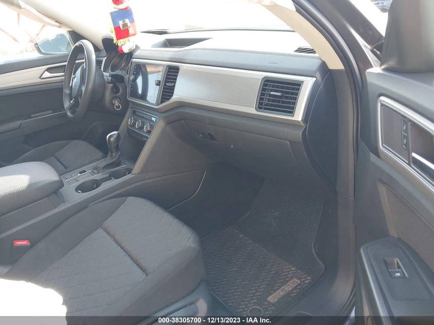 VIN 1V2BR2CA4JC505682 2018 VOLKSWAGEN ATLAS
