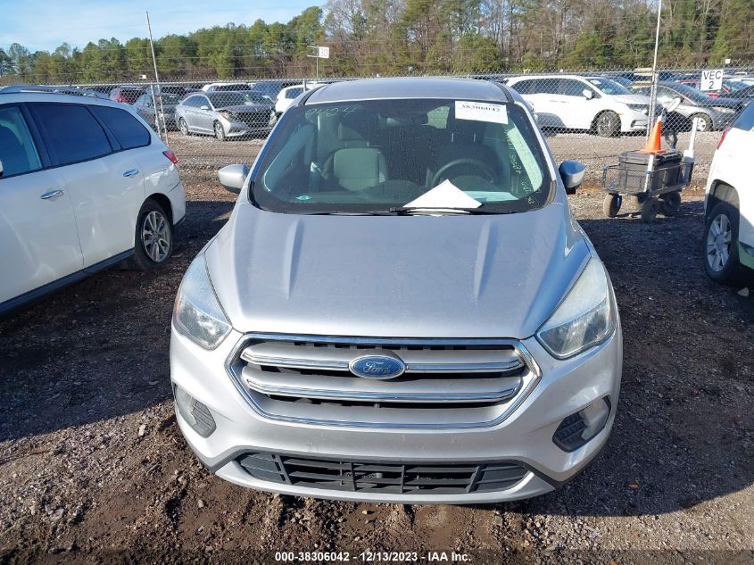 2017 FORD ESCAPE SE - 1FMCU0GD6HUB19424