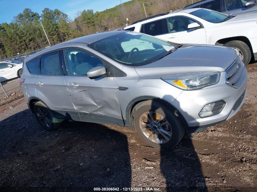 2017 FORD ESCAPE SE - 1FMCU0GD6HUB19424