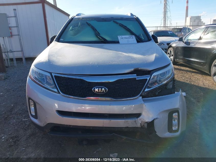 2014 KIA SORENTO LX - 5XYKTCA64EG507506